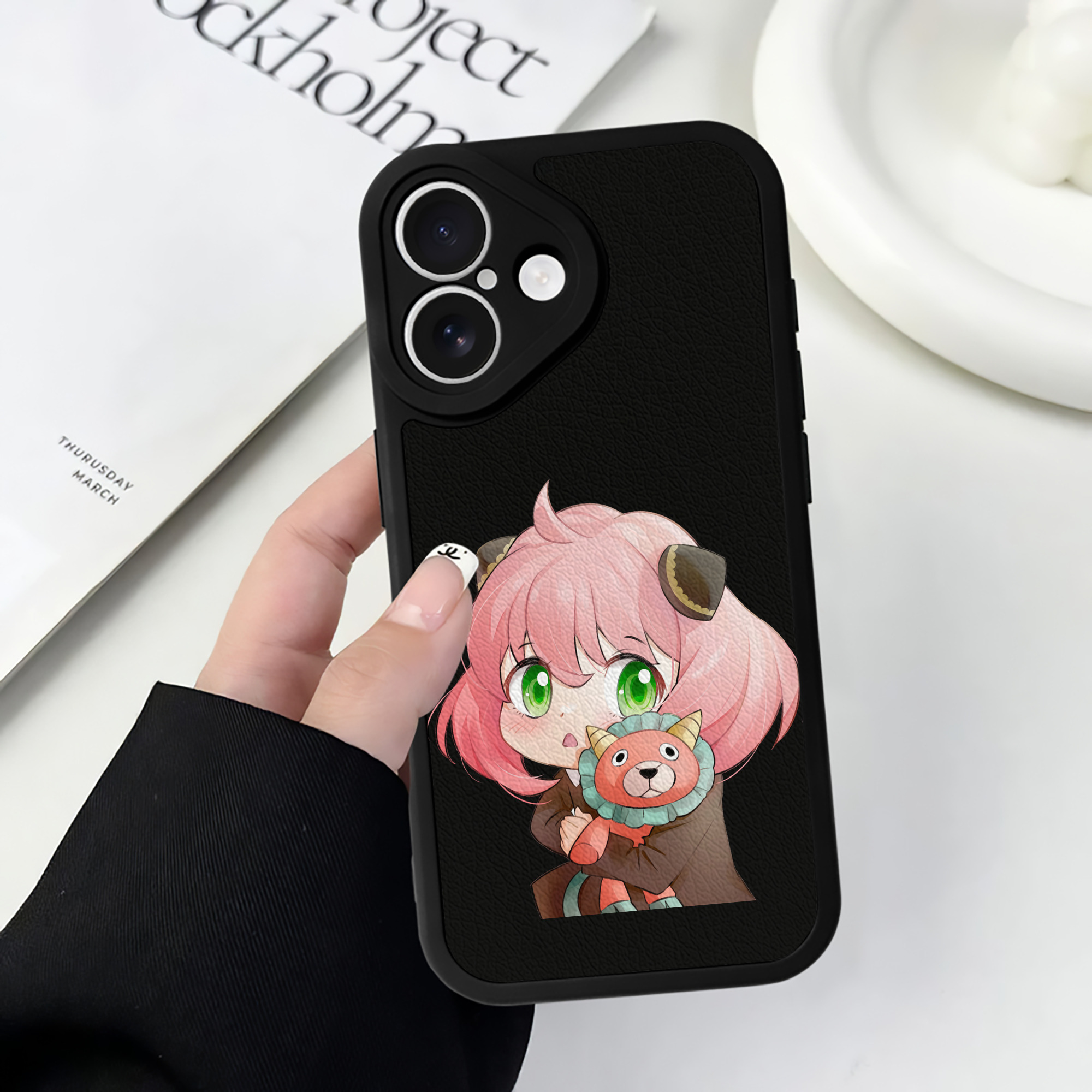 （画像用） SPY×FAMILY间谍家家酒 【iPhone 16シリーズ対応】シリコンスマホケース（レザー調） 材質：シリコン